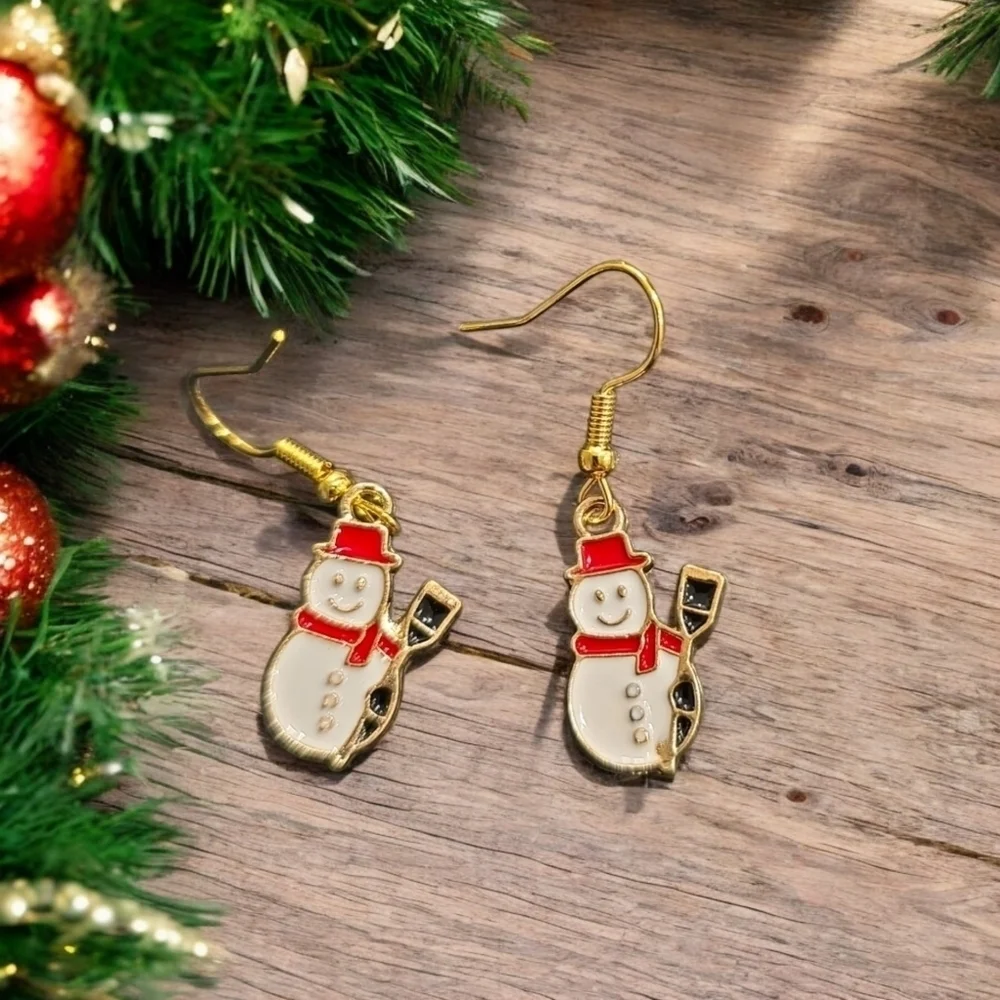 Snowman Holiday Festive Dangle Earrings